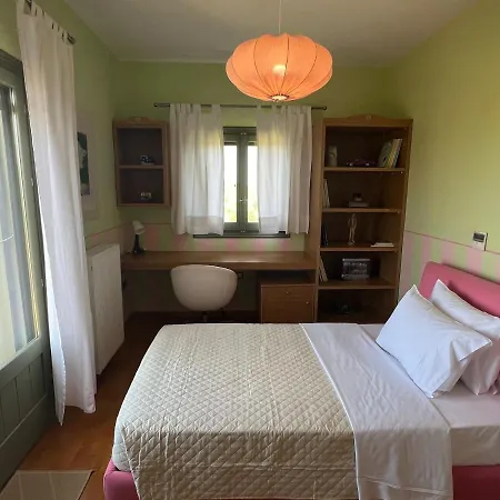 Holiday home Elpida Gialova